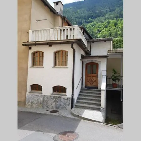 Villa Bezauberndes Haus für erholsame Ferien im Puschlav Campascio Exterior foto