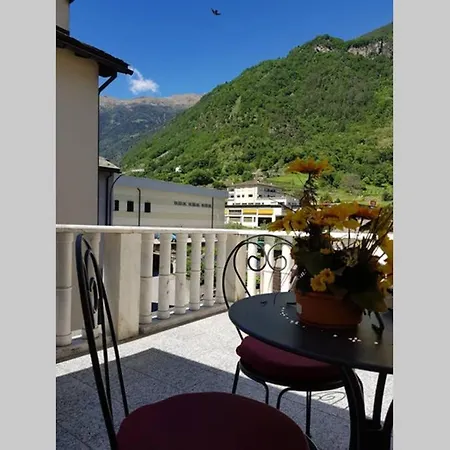 Villa Bezauberndes Haus für erholsame Ferien im Puschlav Campascio Exterior foto